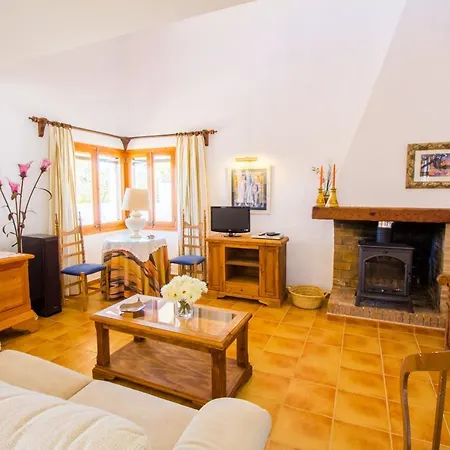 Holiday home Cozy Chalet With Wifi And A / C Port de Pollenca